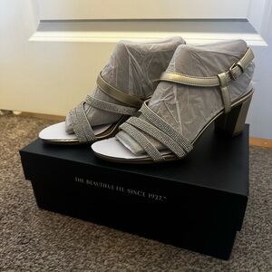 Brand new Naturalizer Rhinestone Heels